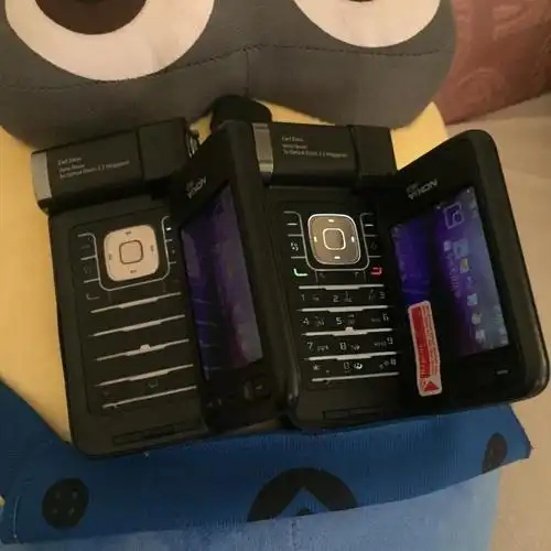 诺基亚n9i经典收藏旋转翻盖按键手机原装电 备用机怀旧情怀 银色【港