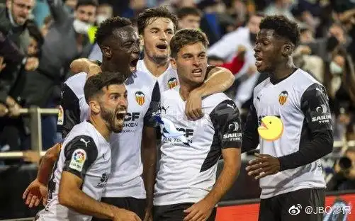 瓦伦西亚对阵西班牙人伤兵满营武磊有望首发能否把握机会绝地反击