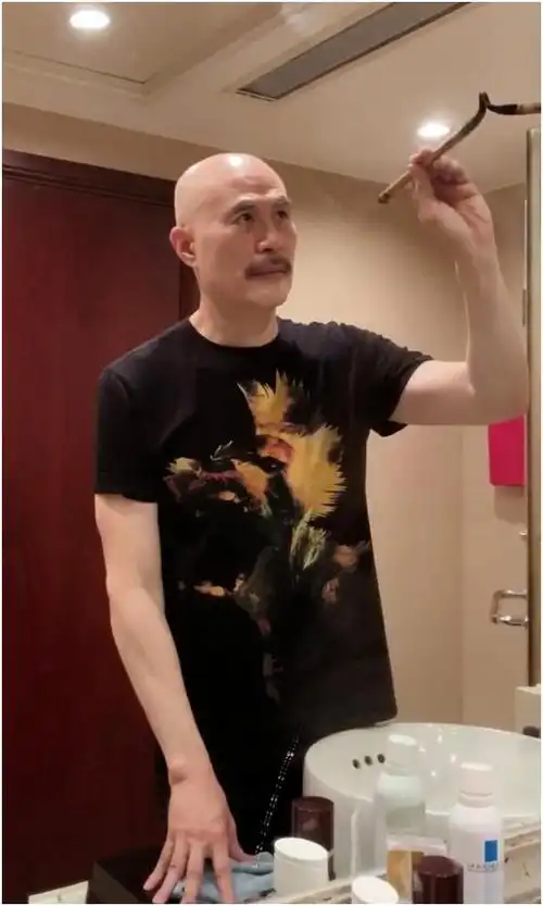 徐锦江最后悔的事情,徐锦江以为真人秀是拍电影