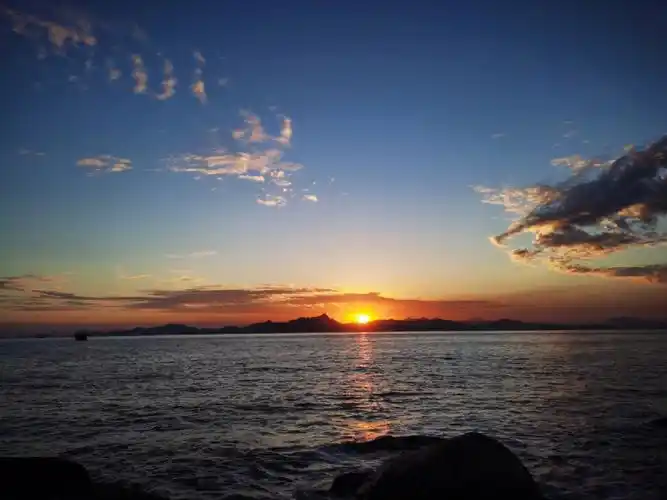 推荐深圳小众海边看日落地点