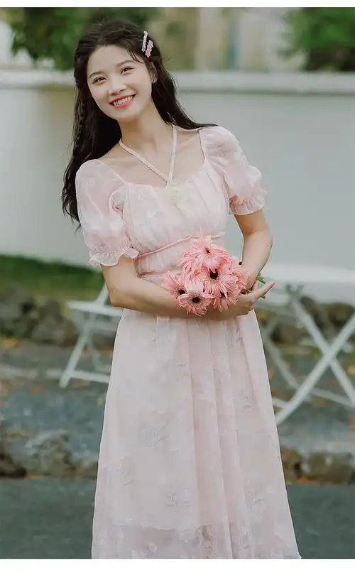 茨米萨夏天少女生学生法式碎花雪纺连衣裙女设计感小众夏季2022年新款