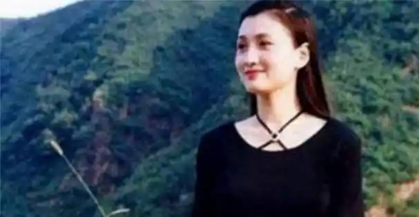 80年代第一美女,因太漂亮被人暗算,差点被割掉鼻子,现状如何_林芳兵