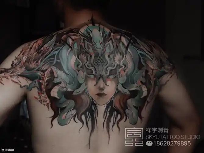 美杜莎没有文案看图理解