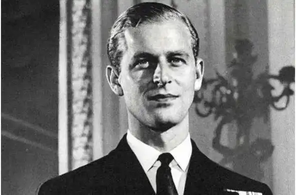 菲利普亲王去世一文回顾他在女王背后的一生