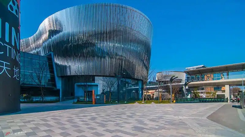 如恩新作:上海虹桥天地演艺与展示中心