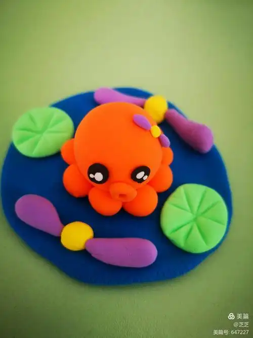 2019学年二年级超轻粘土作品