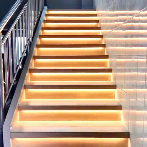 网红楼梯踏步灯led灯带人体感应智能楼道台阶灯线条灯嵌入式灯条