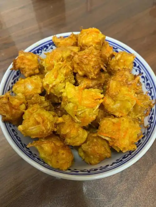 冬天的炸萝卜素丸子