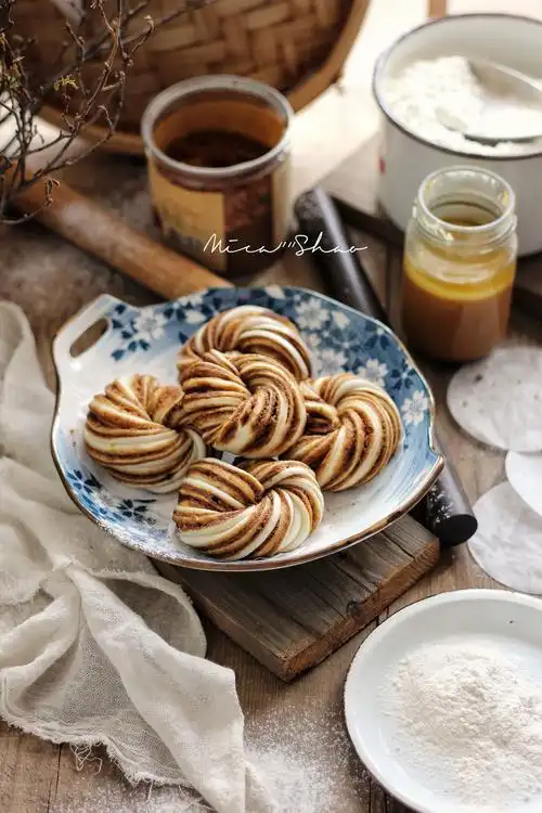 古早味芝麻酱红糖花卷