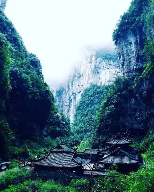 重庆武隆天生三桥天福官驿满城尽带黄金甲和变形金刚拍摄地