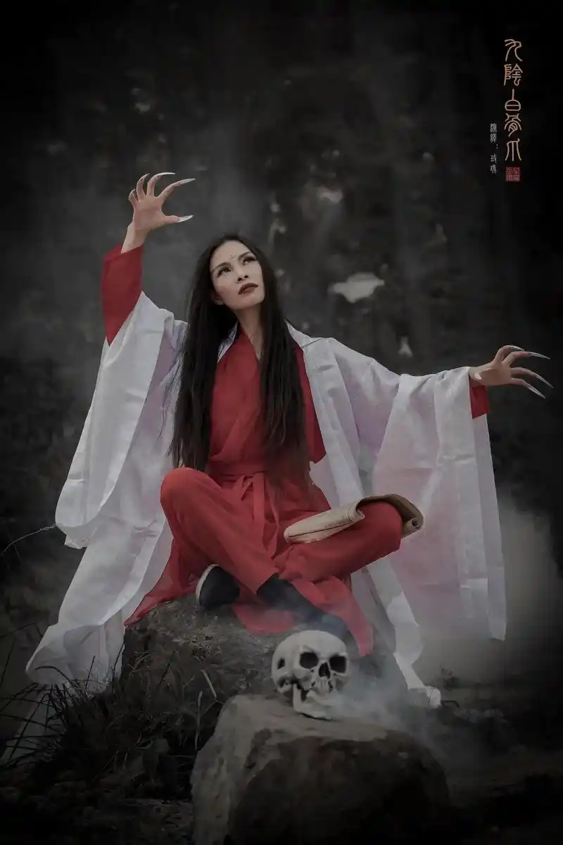 耗时四个小时修练的九阴白骨爪,跟周芷若和梅超风的比一下,哪个 - 抖