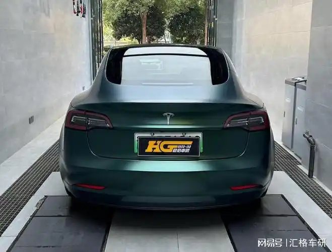 长沙汽车贴膜汇格车研,特斯拉model3改色膜电光墨绿|墨绿色|长沙市