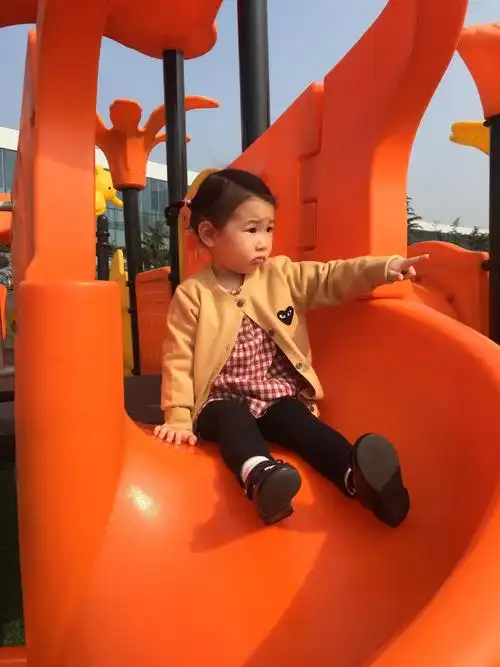 宝贝孙女2岁半以后的照片