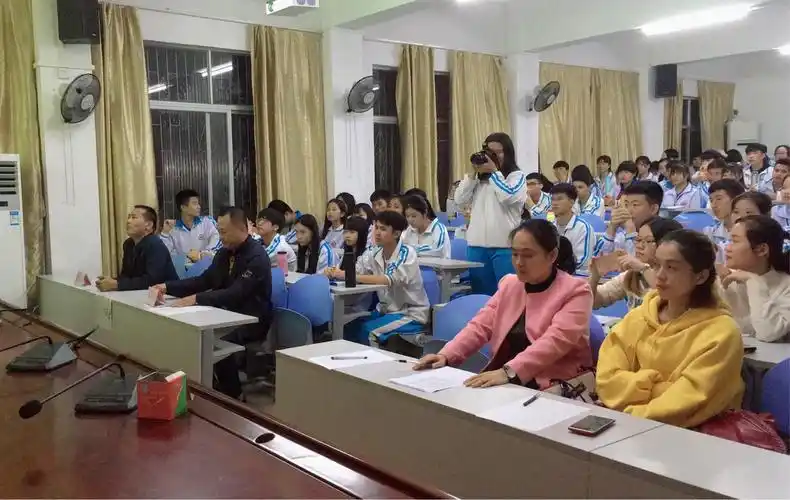 城南中学2017-2018学年度第一学期"诵经典诗文,传书香文化"经典诗文