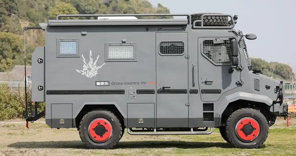 曼恩拓东风猛士甲越野房车,四驱三把锁硬汉的选择!