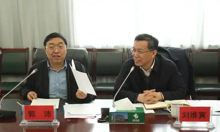 国务院审改办调研组来我县调研