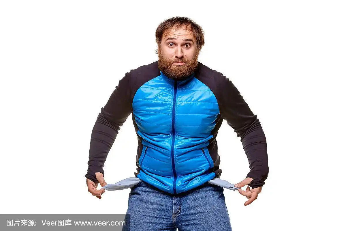 白色背景下的矮胖男人