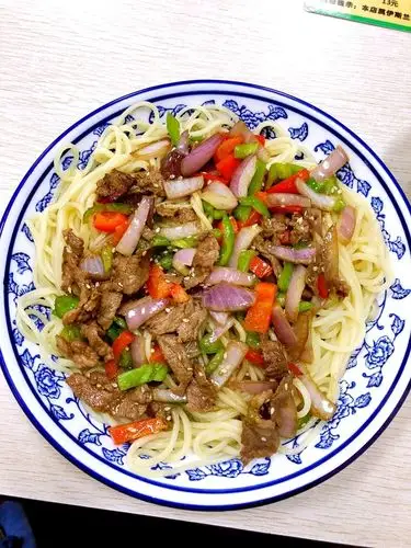 h黄小眼做的孜然牛肉盖浇面