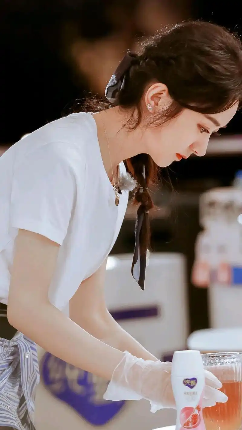 明星壁纸,赵丽颖甜美可爱壁纸