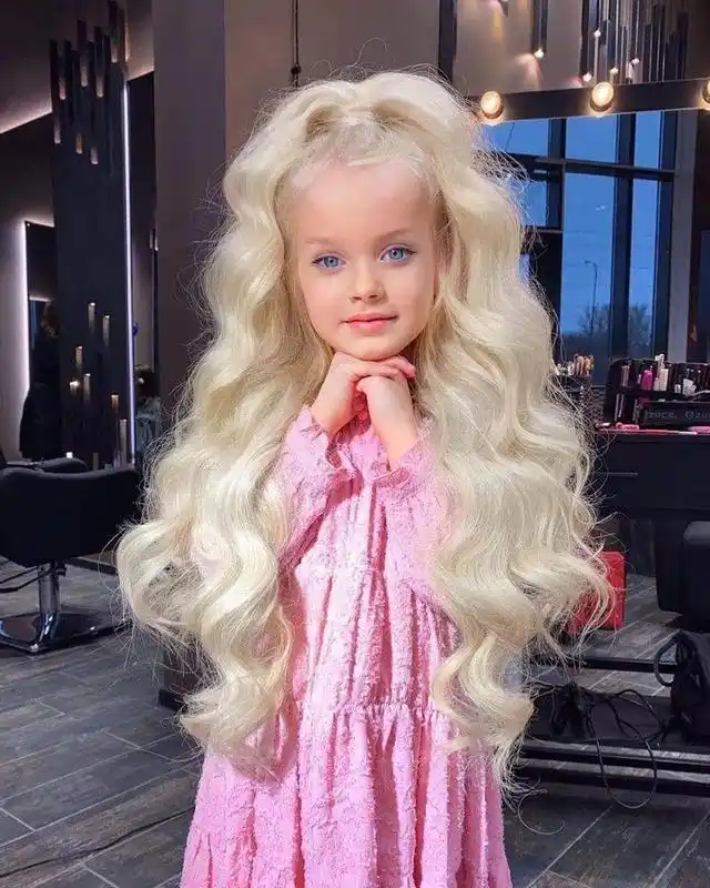 5国"最美宝宝"火了,个个都是神仙颜值,最后1个太惊艳!