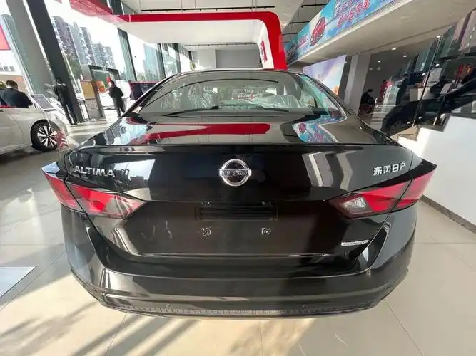 东风日产2021款天籁到店看车