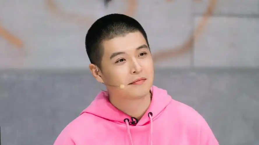 马頔化身自嘲达人→节目组请我是觉得我没活干