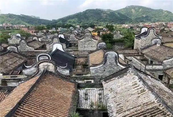 冷巷,瓦片"齐上阵",通风纳凉不在话下_建筑_古代_墙体