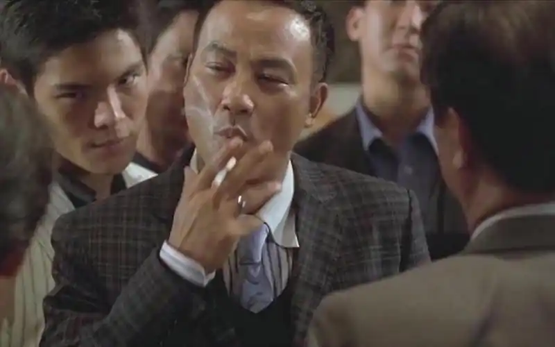 任达华抽烟的姿势嚣张上天,看了好几遍都学不会!_哔哩哔哩_bilibili