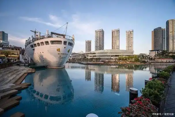 景点,可以按照个人喜好选择,比如我比较喜欢去华侨城是深圳市最具代表