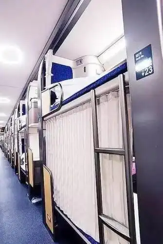 全列双层卧铺动车上线了!北海什么时候才会有?