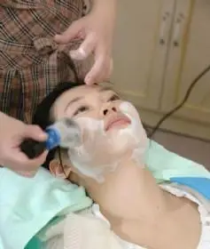 长发mm修面 剃毛 刮脸(1)