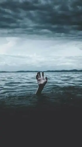 很丧很压抑的图片让人感觉很丧很抑郁的图片