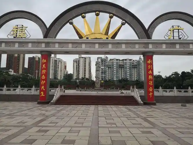 万福广场保洁正常