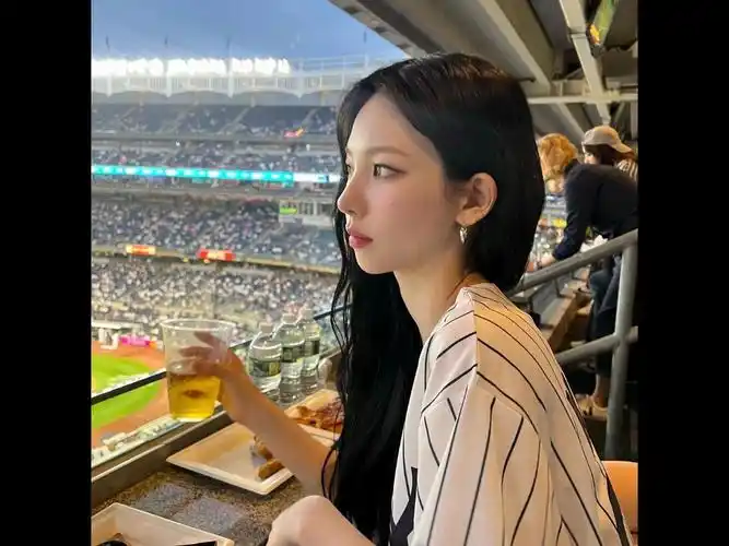 柳智敏打破五代女爱豆最快ins百万赞