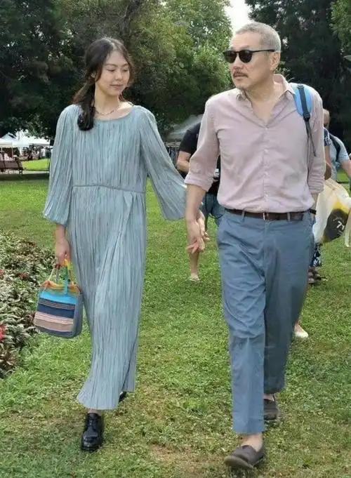 头发稀疏像奶奶,和大22岁男友不伦9年|影后|韩国|赵寅成|李政宰