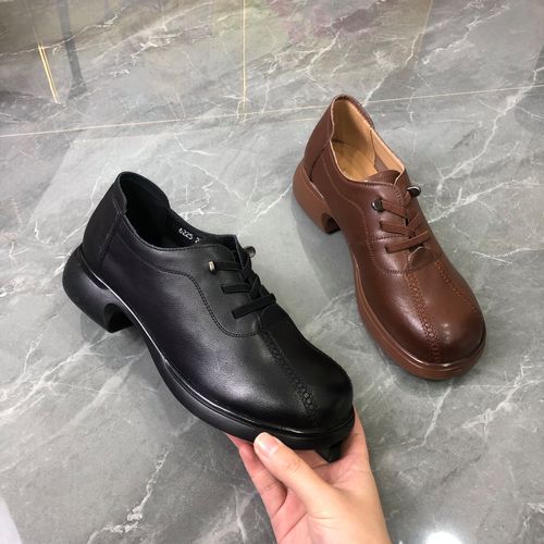 软牛皮圆头皮鞋女士休闲软皮英伦软底懒人套脚松紧带深口单皮鞋子