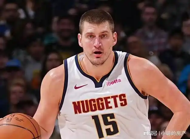 身体肥胖而且还爱喝可乐的约基奇为何如今已经是联盟第一人了