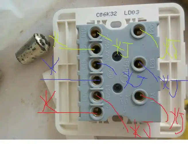 急,美的三开双控开关接法,只需要用一个双控公牛三开双控开关接线方式