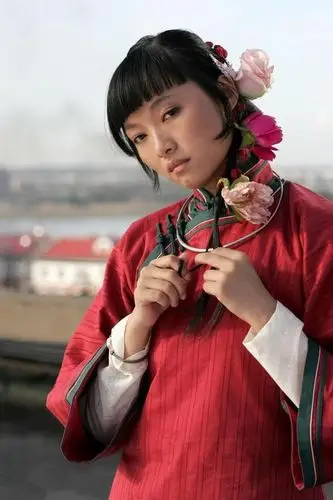 《闯关东》四美:鲜儿成影后,那文入豪门,秀儿不红,她闪婚生女_黄小蕾