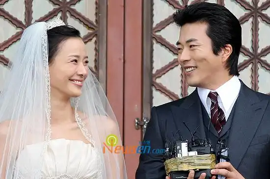 权相佑孙泰英婚宴照9月28日权相佑与孙泰英的婚宴照