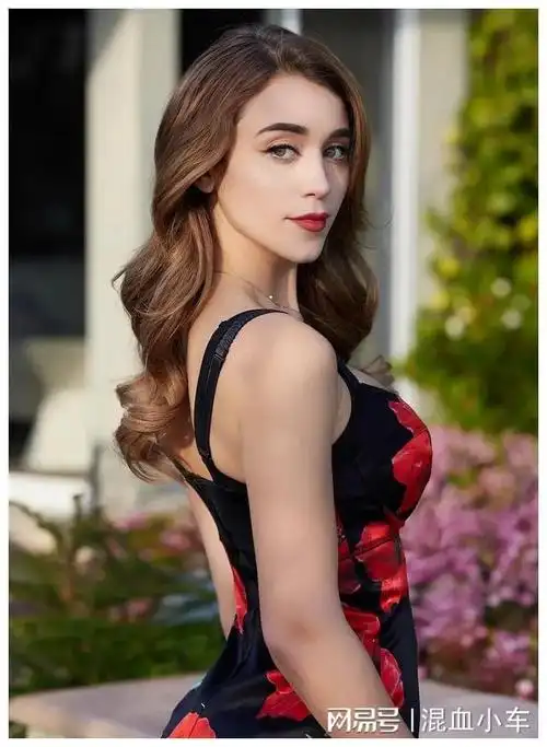 98后新星凯丽·考恩的崛起:她如何以才华与美貌,征服好莱坞!