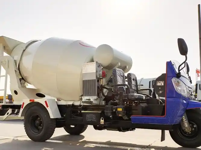 三轮搅拌车