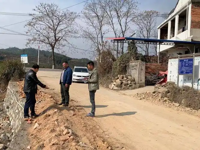 2020年春运期间中沙乡开展辖区道路隐患排查治理及入户