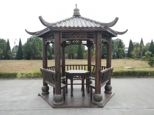 木质六角凉亭
