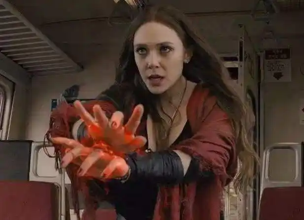 绯红女巫3次惊艳亮相第一次靠腿第二次靠胸第三次厉害了