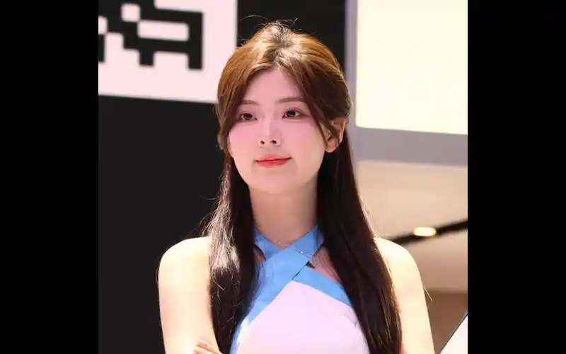 网红车模春晓车展饭拍花絮