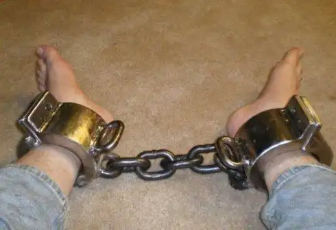 戴脚镣是一种什么感觉?-惠修网