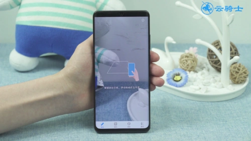 苹果手机里有测量场地的工具,华为手机也不例外.