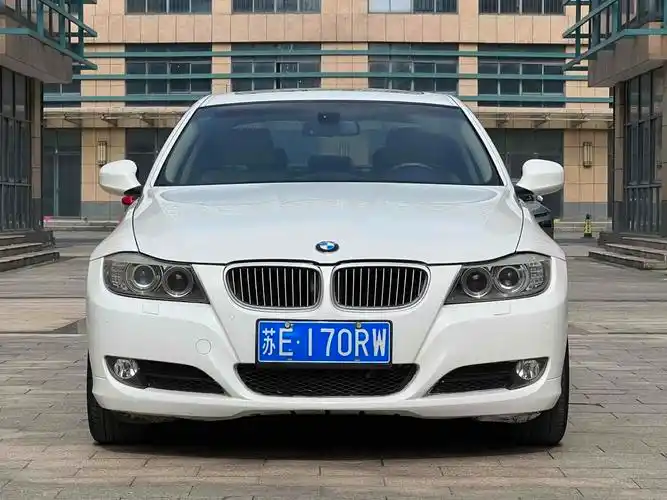 宝马 宝马3系  2009款 320i 豪华型图片
