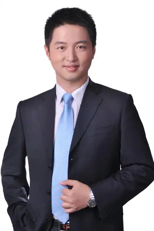 华图超帅男神总裁帮您解开公务员考试神秘面纱